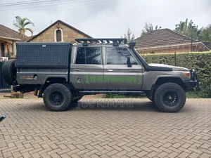 Toyota Land Cruiser 2017 Double Cab