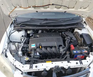 Toyota Corolla Fielder 1.5 Petrol FWD 2012 Nyeupe