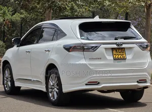 Toyota Harrier 2014 Nyeupe