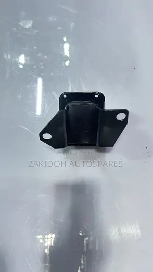 Daihatsu Terios/Toyota Rush Front Left Engine Mounting