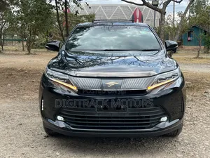 2019 Toyota Harrier Black