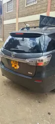 Toyota Wish 2018 Gray - 1