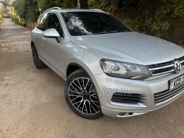 Volkswagen Touareg V6 TDI 2010 Silver - 1