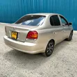 Toyota Platz 1.5 FWD 2003 Beige - 2