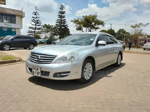 Nissan Teana 2010 Silver
