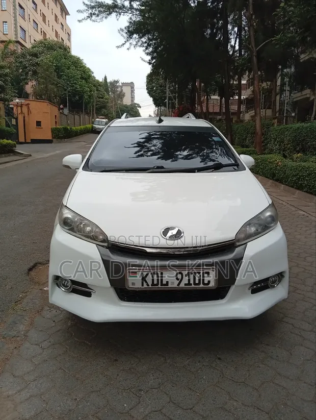 Toyota Wish 2016 White - 1
