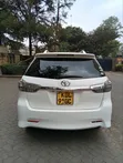 Toyota Wish 2016 Nyeupe - 4