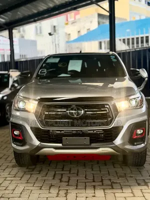 Toyota Hilux Revo Double Cab 2.4 Diesel AWD 2019 Silver