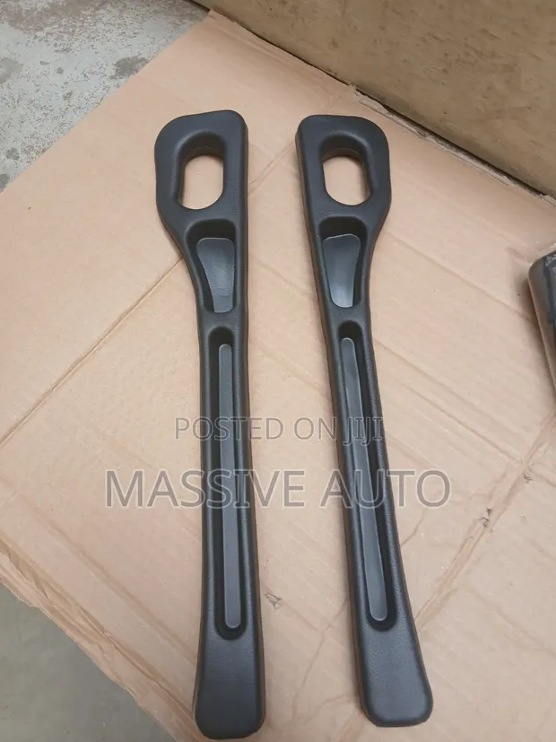 Universal Black Car Seat Gap Filler - 1