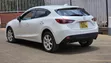 Mazda Axela SV Premium 2014 Nyeupe - 4