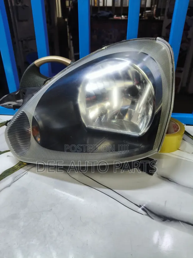 Daihatsu Mira 2011 Headlight - 1