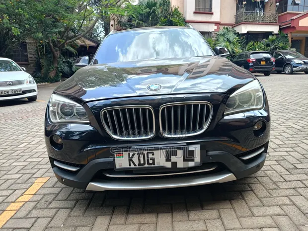 BMW X1 2015 Black - 1
