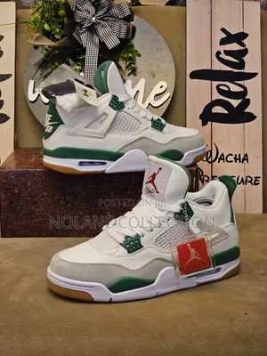 Air Jordan 4 Pine Green Sneakers