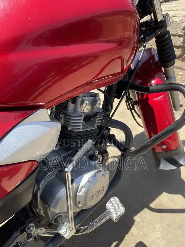 TVS HLX 125 2025 Red - 1