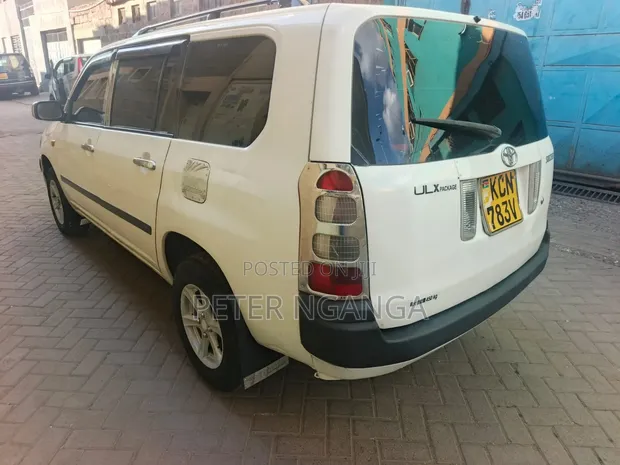 Toyota Succeed 2011 White - 1