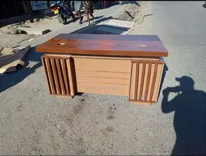 Meza ya Ofisi ya Mtendaji 1.4m