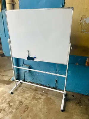 6ft x 4ft Whiteboard na Stand ya Magurudumu inayozunguka