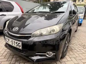 Toyota Wish 2013 Nyeusi