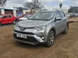 Toyota RAV4 2017 Nyeupe - 1