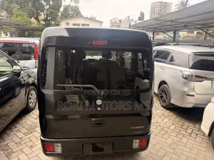 Suzuki Every Wagon 2018 Nyeusi