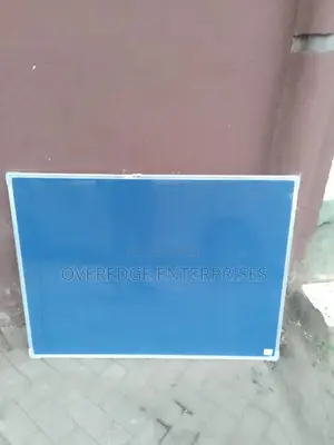 Bodi ya Matangazo ya Pini 4ft x 3ft