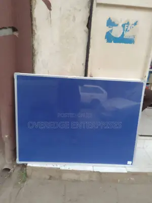 Bodi ya Tangazo ya Pini 4ft x 3ft