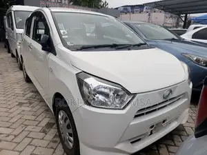 Daihatsu Mira 2018 Nyeupe