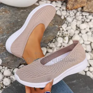 Mama Comfort Women's Sneakers
