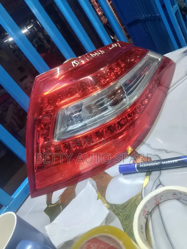 Nissan Teana Backlights Zilizotumika - 1