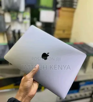 Apple MacBook Pro 2018 13" 8GB RAM 256GB SSD