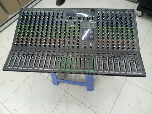 Pro-Audio Mixer wa Njia 16 - 1