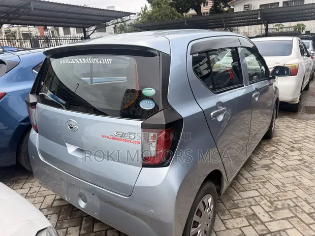 Daihatsu Mira 2018 Silver - 1