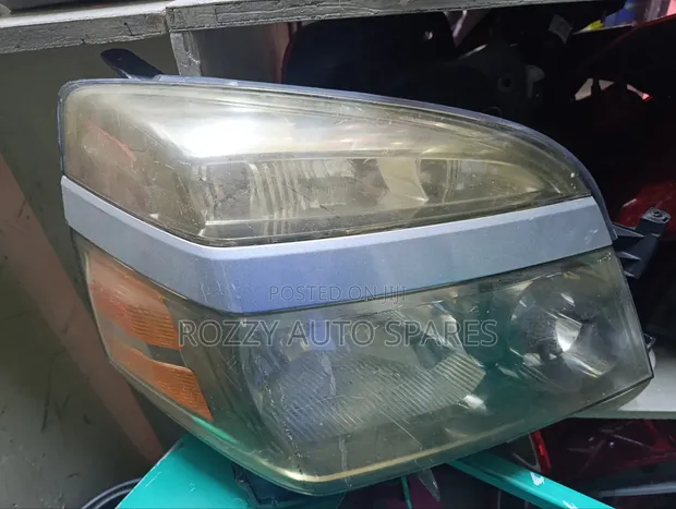 Toyota Voxy 2003 Headlight (Non-Xenon) - 1