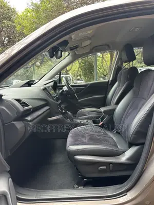 Subaru Forester Premium 2022 Dhahabu