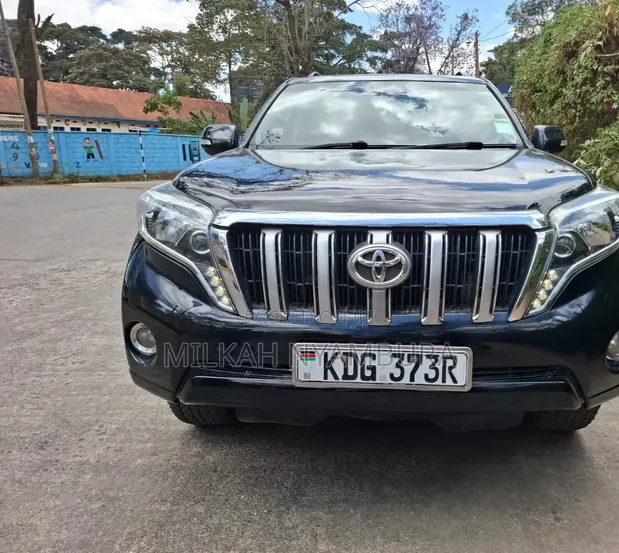 Toyota Land Cruiser Prado 2015 Nyeusi - 1