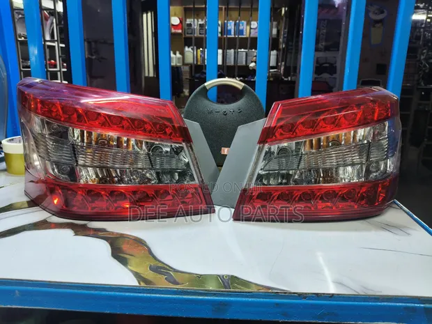 Nissan Sylphy 2013 Tail Lights (Used) - 1