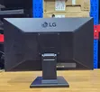 LG 24-Inch Frameless Monitor yenye Type-C - 4