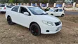 Toyota Axio 2012 Nyeupe - 2