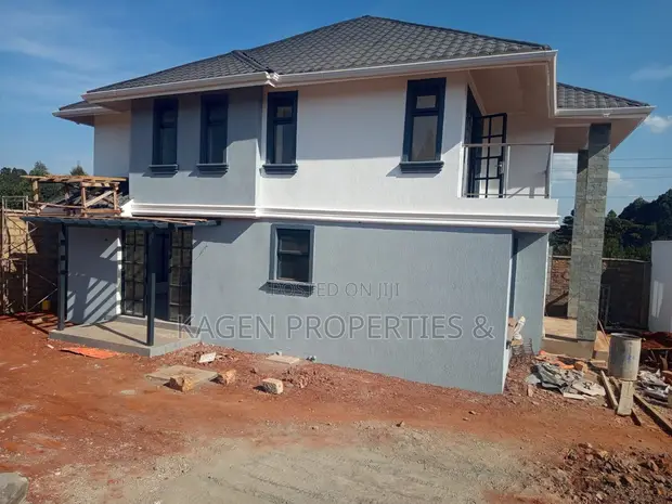Townhouse/Terrace ya Vyumba 4 Karai Inauzwa - 1