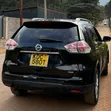 Nissan X-Trail 2014 Nyeusi - 2