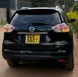 Nissan X-Trail 2014 Nyeusi - 3