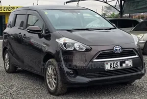 Toyota Sienta 1.5 AWD Hybrid 2017 Brown