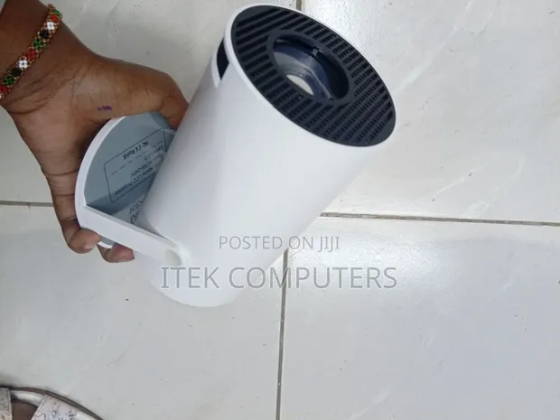 Hy300 Pro Android Projector kwa Ajili ya Burudani Nyumbani - 1