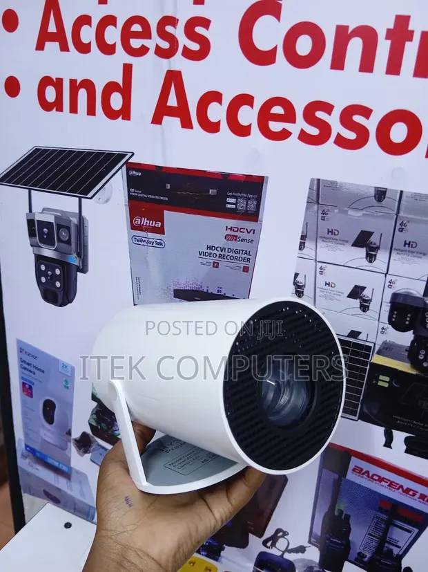 Hy300 Pro Full HD Android Projector - 1
