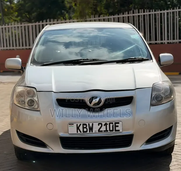 Toyota Auris 2006 Brown - 1