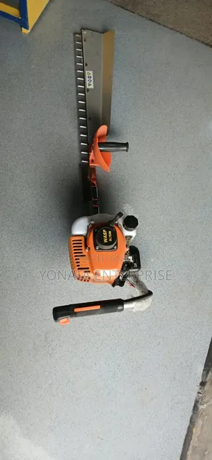 Wasp Heavy Duty Hedge Trimmer (22.5cc, 24" Blade)