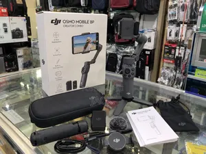 DJI Osmo Mobile 8P Creator Combo Gimbal