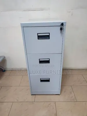 Boss Office Products Kabati la Chuma Nyeupe na Droo