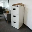 Boss Office Products Kabati la Chuma Nyeupe na Droo - 2