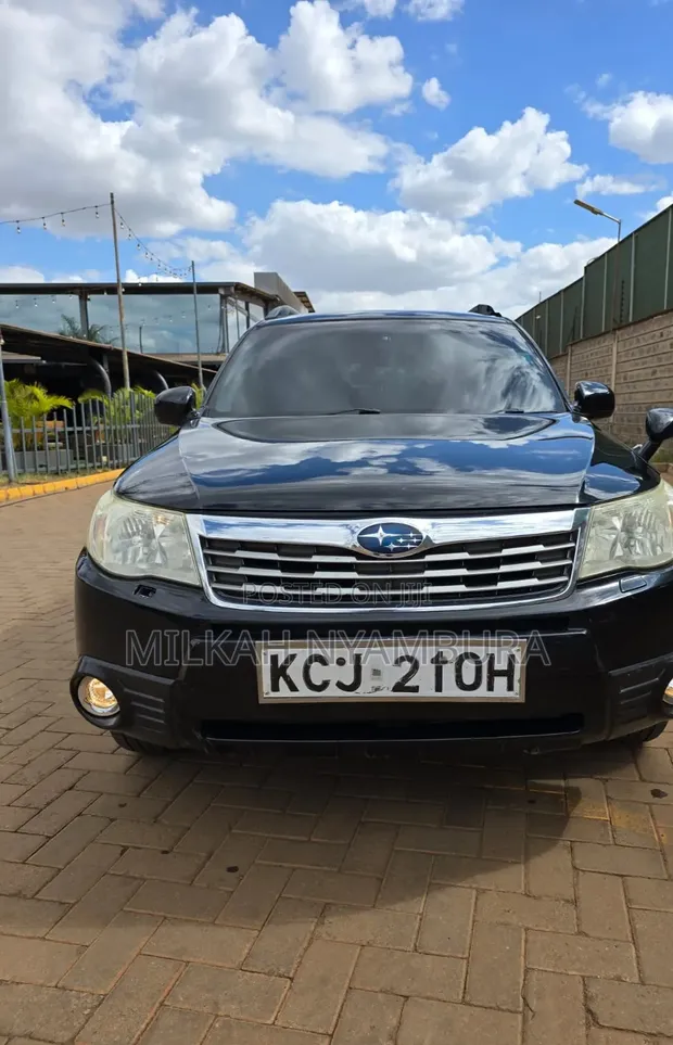 Subaru Forester 2009 Black - 1